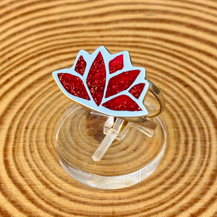 Naia Flower Ring