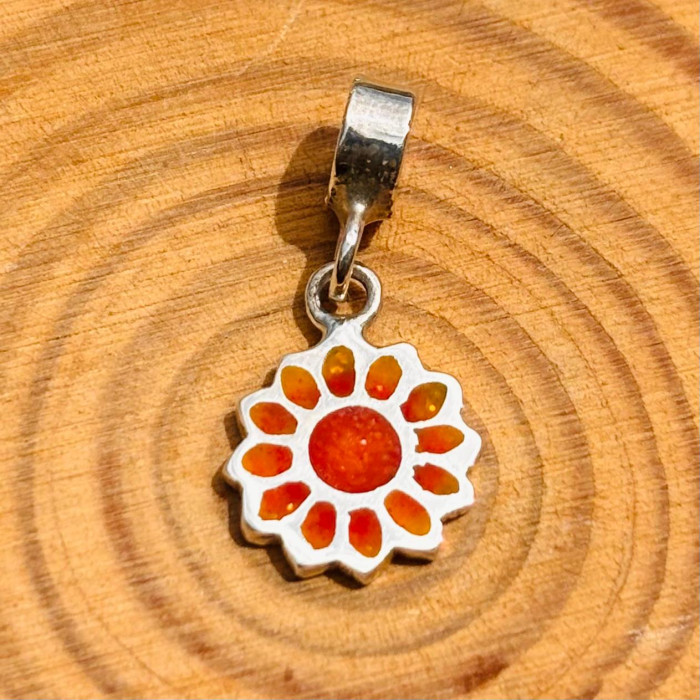 Berloque Flor do sol