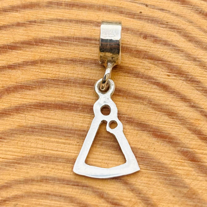 Nazinha Cut-Out Charm P
