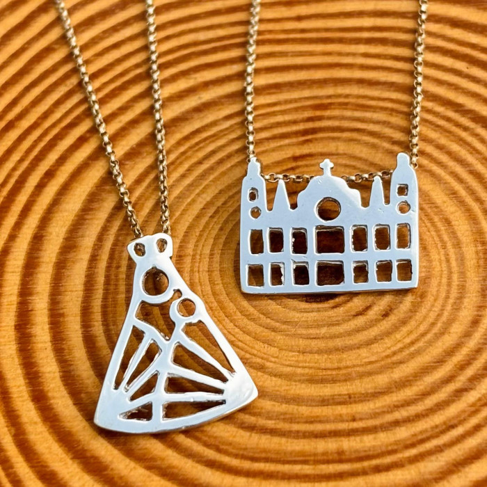 Sé Scapular Necklace - Size